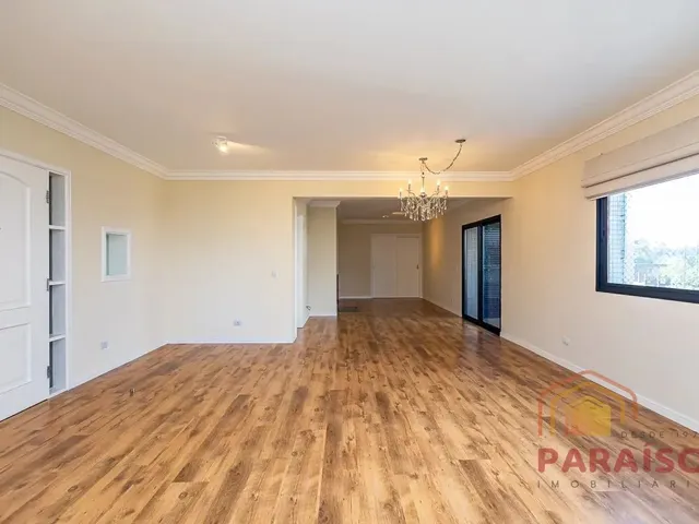 Apartamento 4 quartos e 3 banheiros, para alugar, no bairro Mossunguê em Curitiba
