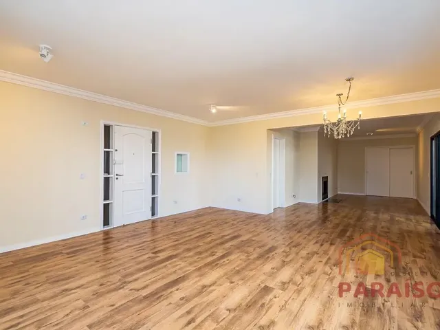 Apartamento 4 quartos e 3 banheiros, para alugar, no bairro Mossunguê em Curitiba