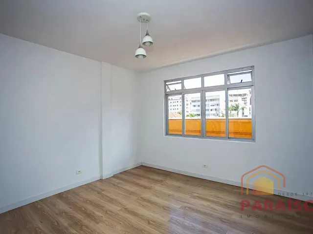 Apartamento 2 quartos e 1 banheiro, para alugar, no bairro Cabral  em Curitiba