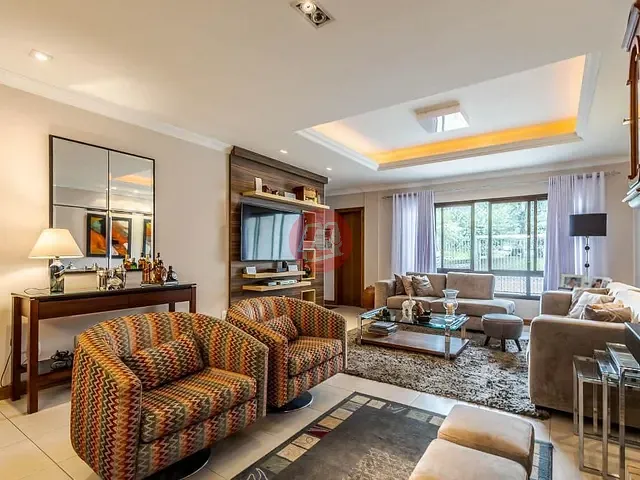 Apartamento com 292m² 3 quartos e 3 banheiros, à venda, no bairro Vila Ipiranga em Porto Alegre