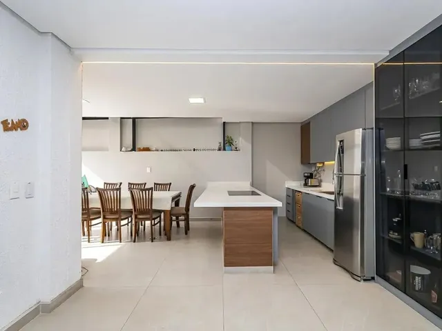 Apartamento à venda, no bairro Campo Comprido em Curitiba