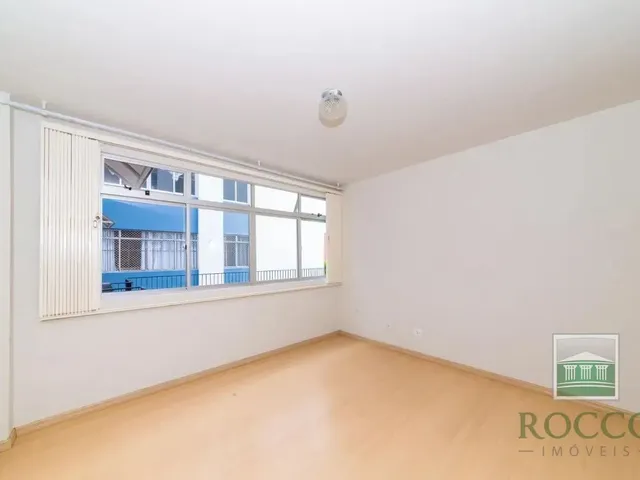 Apartamento 3 quartos e 2 banheiros, para alugar, no bairro Bacacheri em Curitiba
