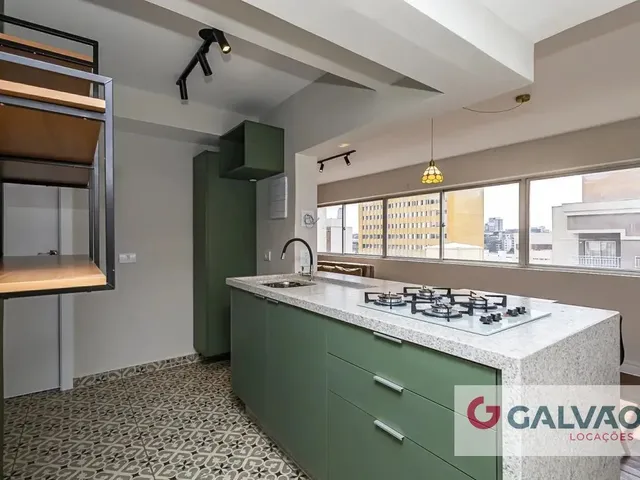 Apartamento 2 quartos e 1 banheiro, para alugar, no bairro Centro em Curitiba