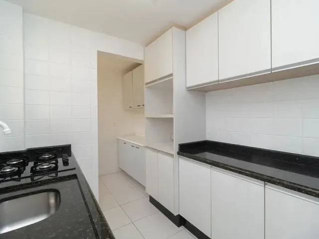 Apartamento 2 quartos e 1 banheiro, para alugar, no bairro Campina do Siqueira em Curitiba