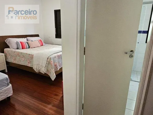 Apartamento com 200m² 4 quartos e 5 banheiros, à venda, no bairro Vila Mariana em São Paulo