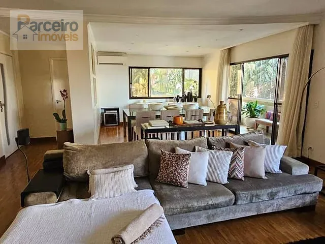 Apartamento com 200m² 4 quartos e 5 banheiros, à venda, no bairro Vila Mariana em São Paulo