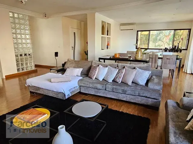 Apartamento com 200m² 4 quartos e 5 banheiros, à venda, no bairro Vila Mariana em São Paulo