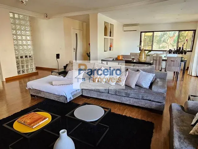 Apartamento com 200m² 4 quartos e 5 banheiros, à venda, no bairro Vila Mariana em São Paulo