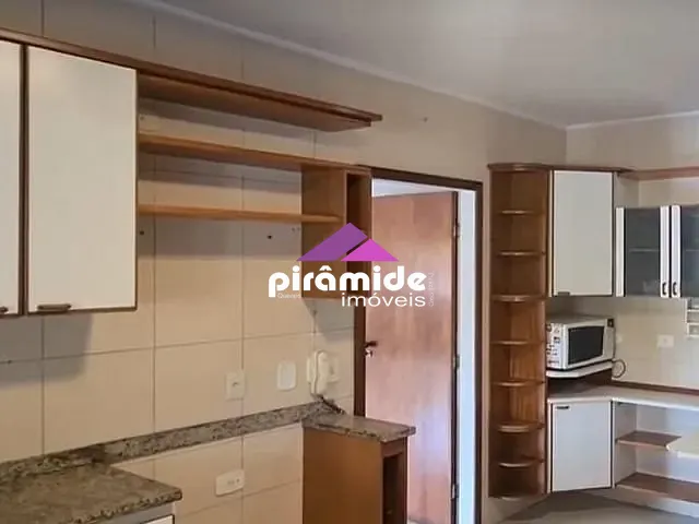 Apartamento com 170m² 5 quartos e 2 banheiros, à venda, no bairro Centro em São José dos Campos