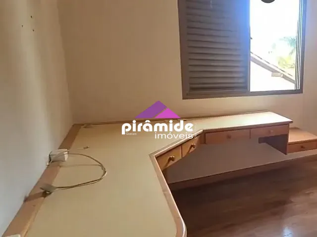 Apartamento com 170m² 5 quartos e 2 banheiros, à venda, no bairro Centro em São José dos Campos