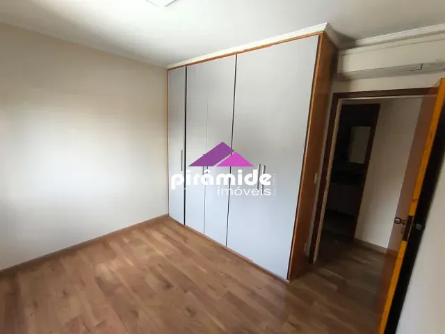 Apartamento com 170m² 5 quartos e 2 banheiros, à venda ou para alugar, no bairro Centro em São José dos Campos