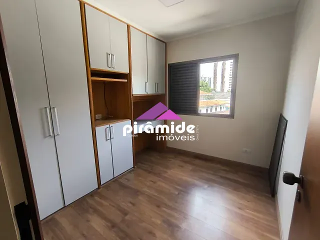 Apartamento com 170m² 5 quartos e 2 banheiros, à venda ou para alugar, no bairro Centro em São José dos Campos
