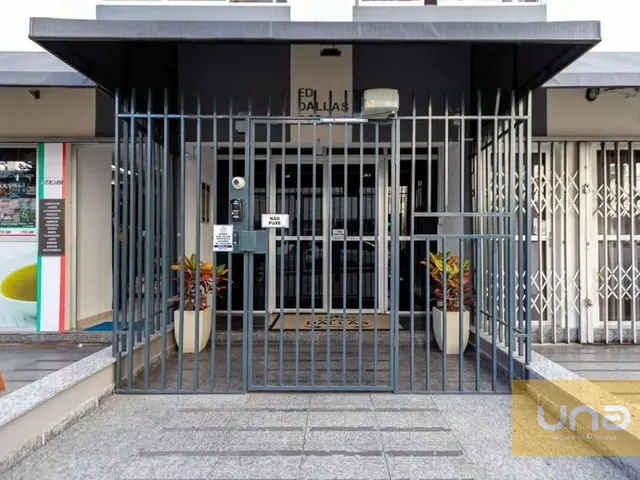 Apartamento 1 quarto e 1 banheiro, para alugar, no bairro Centro em Curitiba