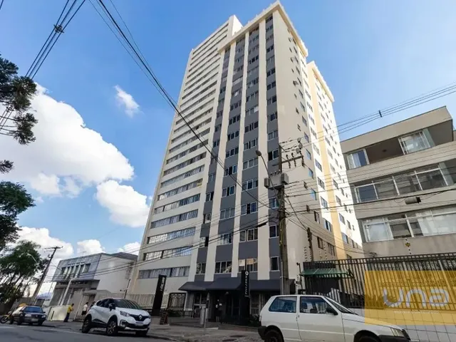 Apartamento 1 quarto e 1 banheiro, para alugar, no bairro Centro em Curitiba