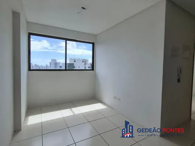 Apartamento 2 quartos e 2 banheiros, à venda, no bairro Torre em Recife