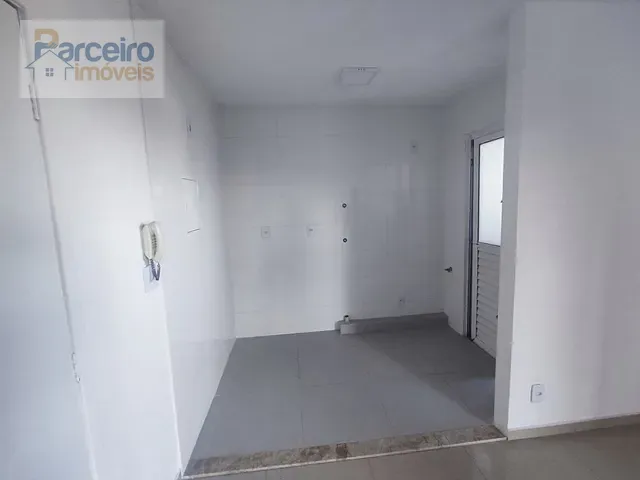 Apartamento 2 quartos e 1 banheiro, à venda, no bairro Fazenda Aricanduva em São Paulo