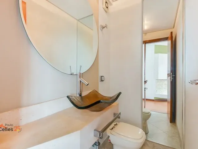 Apartamento 3 quartos e 4 banheiros, para alugar, no bairro Água Verde em Curitiba