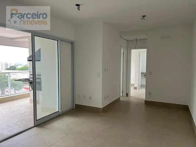 Apartamento 2 quartos e 2 banheiros, à venda, no bairro Vila Azevedo em São Paulo