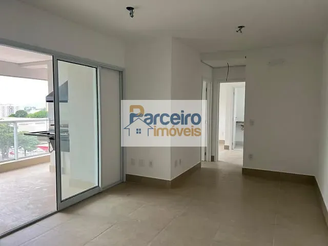 Apartamento 2 quartos e 2 banheiros, à venda, no bairro Vila Azevedo em São Paulo