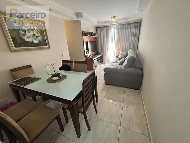 Apartamento 3 quartos e 2 banheiros, à venda, no bairro Vila Esperança em São Paulo