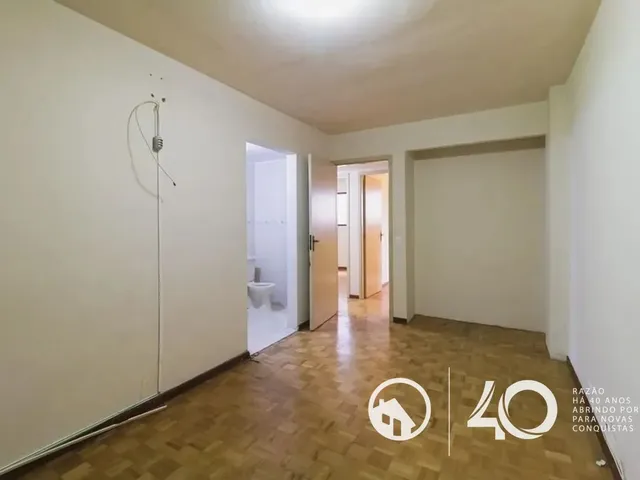 Apartamento 3 quartos e 2 banheiros, para alugar, no bairro Cristo Rei em Curitiba