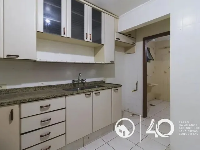 Apartamento 3 quartos e 2 banheiros, para alugar, no bairro Cristo Rei em Curitiba