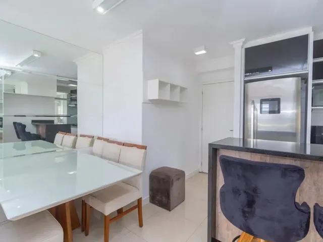 Apartamento 3 quartos e 1 banheiro, à venda, no bairro Campo Comprido em Curitiba