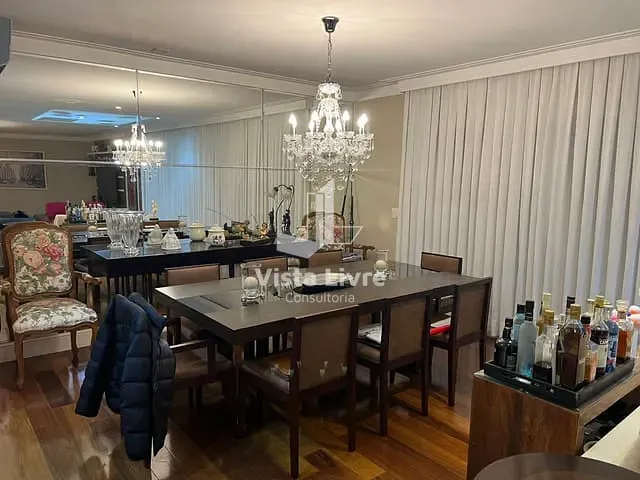 Apartamento com 230m² 3 quartos e 4 banheiros, à venda, no bairro Vila Andrade em São Paulo