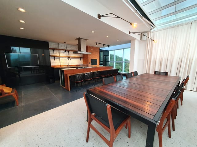 Apartamento com 324m² 3 quartos e 4 banheiros, à venda, no bairro Pioneiros em Balneário Camboriú