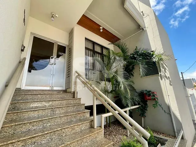 Apartamento 4 quartos e 2 banheiros, para alugar, no bairro Centro em Chapecó