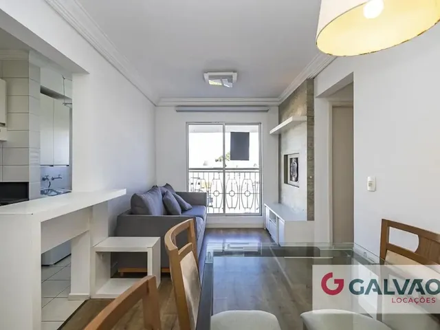 Apartamento 2 quartos e 1 banheiro, para alugar, no bairro Novo Mundo em Curitiba
