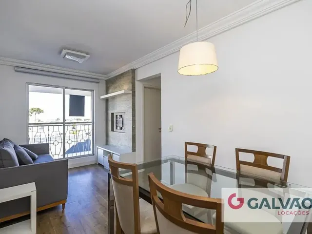 Apartamento 2 quartos e 1 banheiro, para alugar, no bairro Novo Mundo em Curitiba