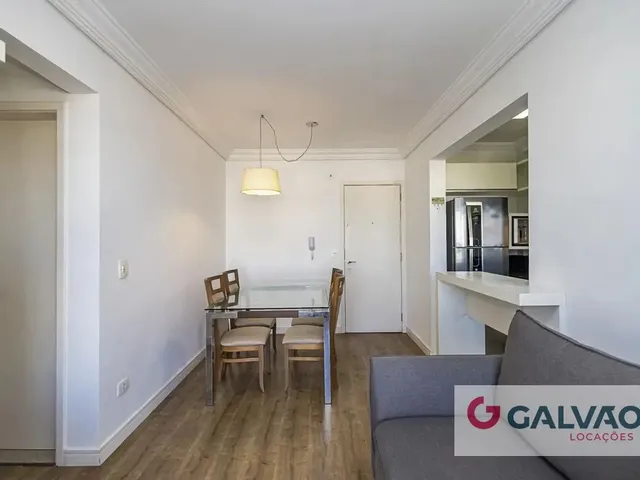 Apartamento 2 quartos e 1 banheiro, para alugar, no bairro Novo Mundo em Curitiba