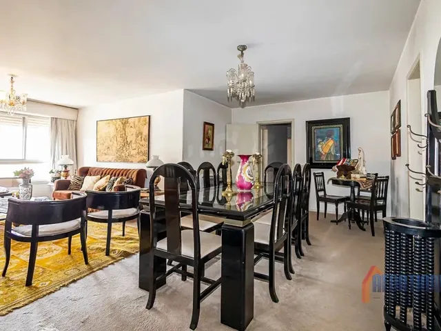 Apartamento 3 quartos e 4 banheiros, à venda, no bairro Centro em Curitiba