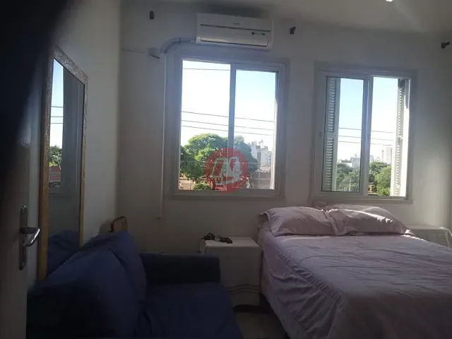 Apartamento com 69m² 2 quartos e 1 banheiro, à venda, no bairro Azenha em Porto Alegre