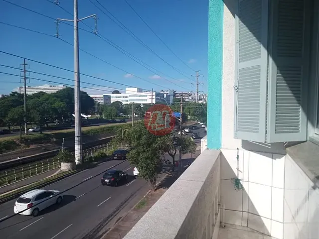 Apartamento com 69m² 2 quartos e 1 banheiro, à venda, no bairro Azenha em Porto Alegre