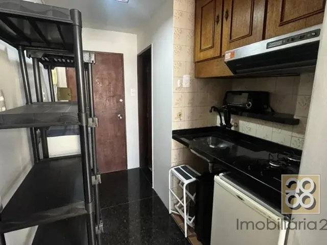 Apartamento 1 quarto e 1 banheiro, para alugar, no bairro Centro em Curitiba