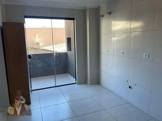 Apartamento 2 quartos e 1 banheiro, à venda, no bairro Roça Grande em Colombo