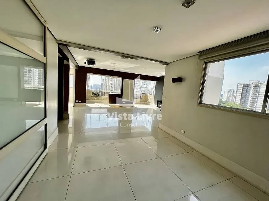 Apartamento, 3 quartos, 220 m² - Foto 2