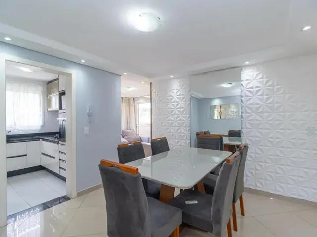 Apartamento 3 quartos e 1 banheiro, para alugar, no bairro Campo Comprido em Curitiba