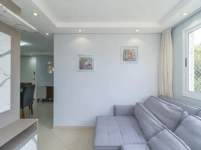 Apartamento 3 quartos e 1 banheiro, para alugar, no bairro Campo Comprido em Curitiba