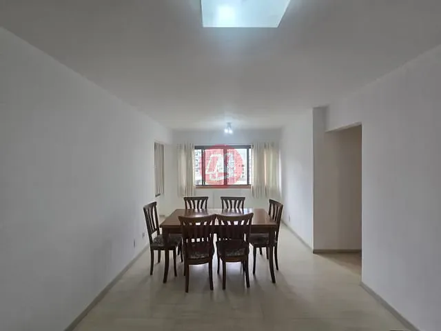 Apartamento 3 quartos e 2 banheiros, para alugar, no bairro Santa Cecília em Porto Alegre