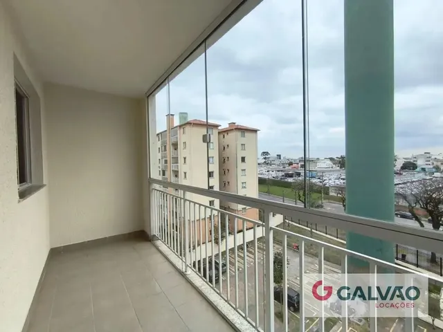 Apartamento 2 quartos e 1 banheiro, para alugar, no bairro Capão Raso em Curitiba