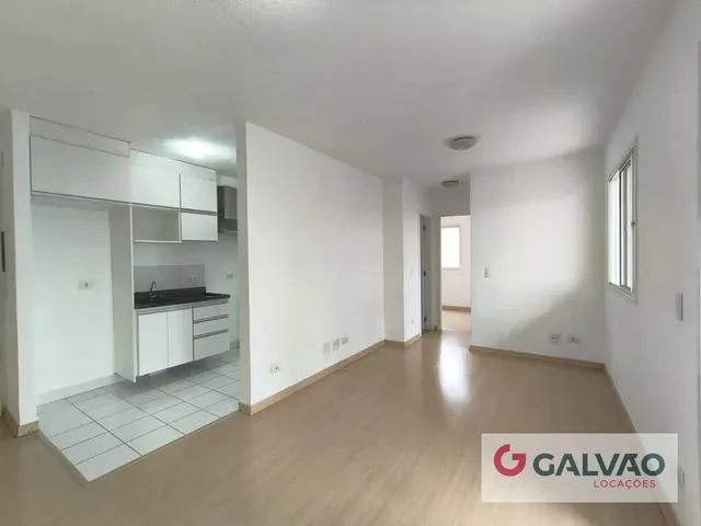 Apartamento 2 quartos e 1 banheiro, para alugar, no bairro Capão Raso em Curitiba