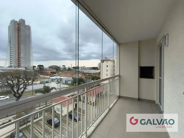 Apartamento 2 quartos e 1 banheiro, para alugar, no bairro Capão Raso em Curitiba