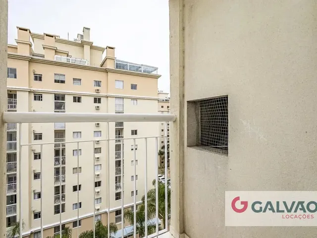 Apartamento 2 quartos e 1 banheiro, para alugar, no bairro Guaíra em Curitiba