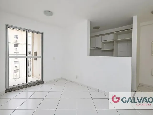 Apartamento 2 quartos e 1 banheiro, para alugar, no bairro Guaíra em Curitiba
