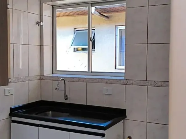 Apartamento 2 quartos e 1 banheiro, para alugar, no bairro Boqueirão em Curitiba