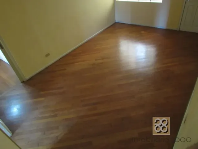 Apartamento 3 quartos e 1 banheiro, para alugar, no bairro Centro em Curitiba