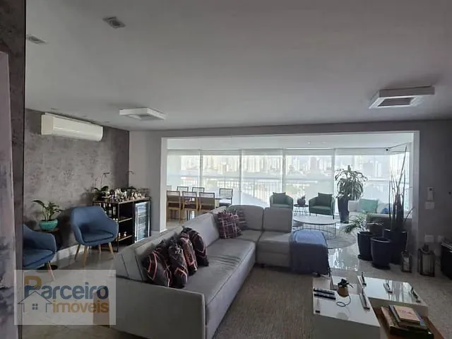 Apartamento com 180m² 3 quartos e 5 banheiros, à venda, no bairro Belenzinho em São Paulo